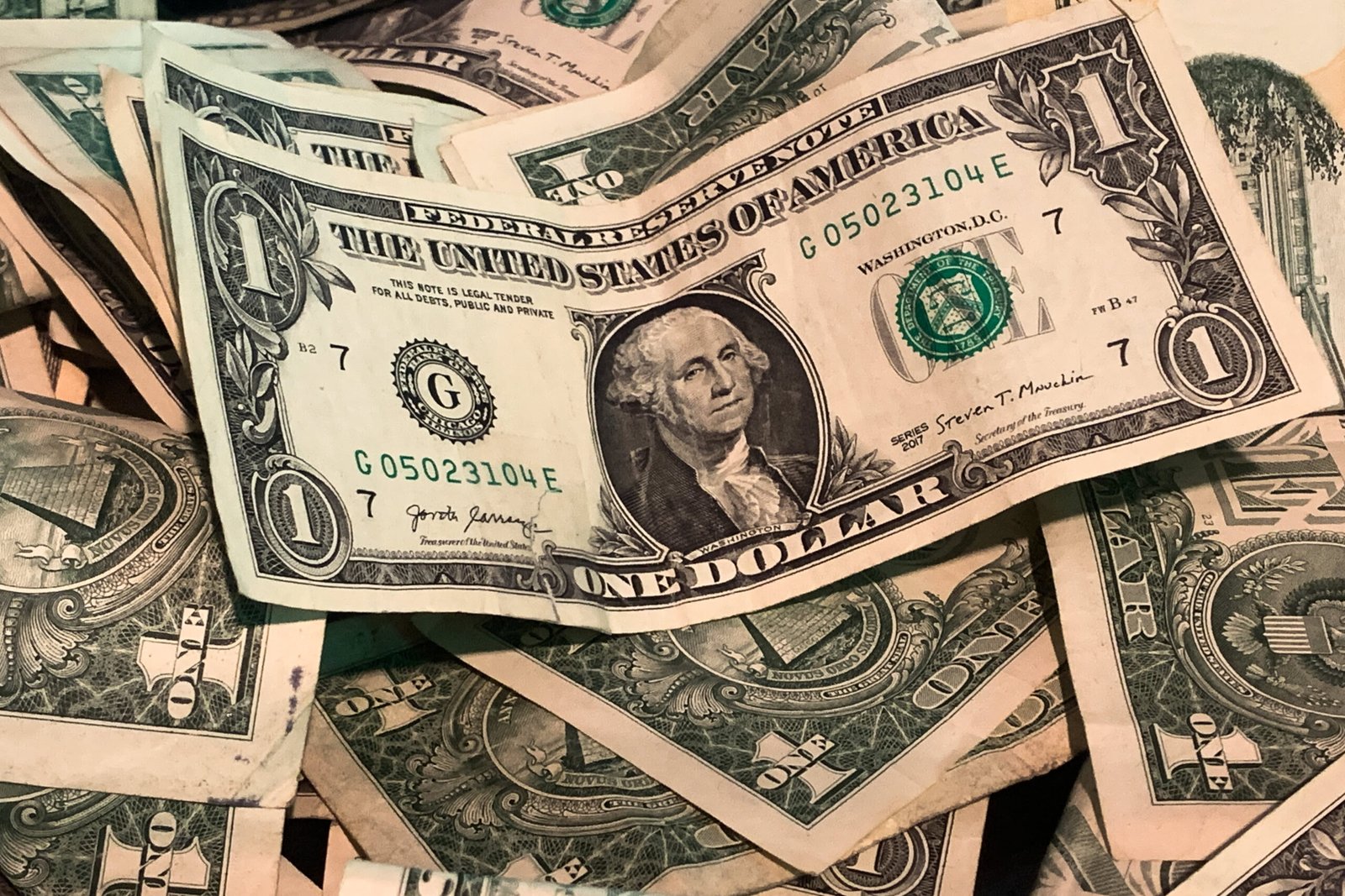 الدولار الأمريكي يشهد تحركًا جديدًا.. تعرف على سعر الدولار في البنوك المصرية اليوم الخميس 12 سبتمبر 2024