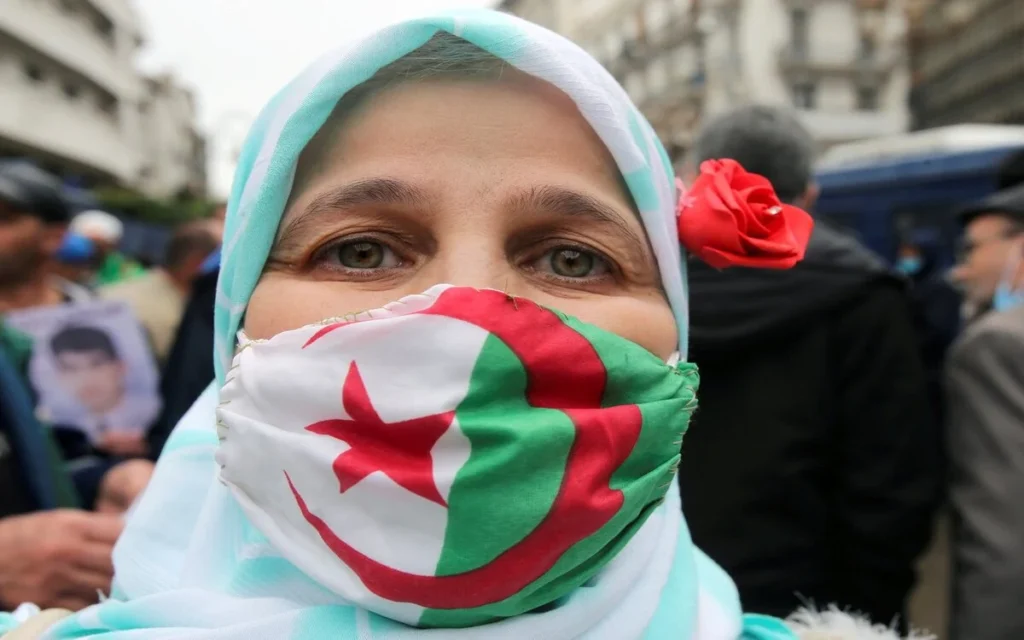 " دعم شهري" طريقة التسجيل في منحة المرأة الماكثة في البيت بالجزائر 2024 عبر رابط الوكالة الوطنية anem.dz منحة المرأة الماكثة